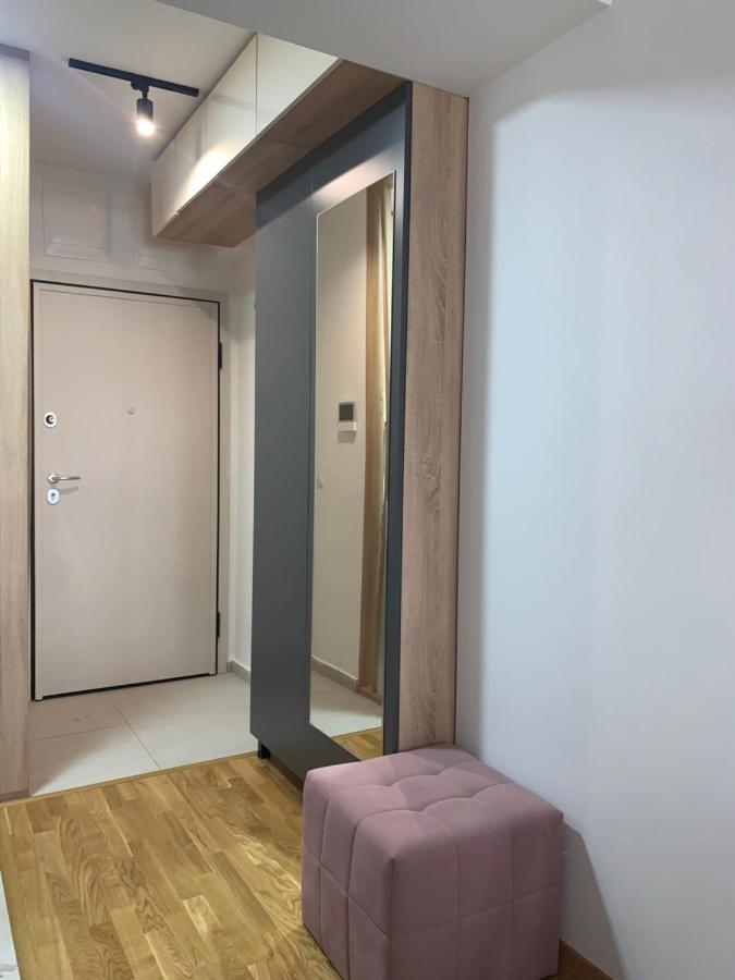 Pink Modern Apartment سكوبجي المظهر الخارجي الصورة